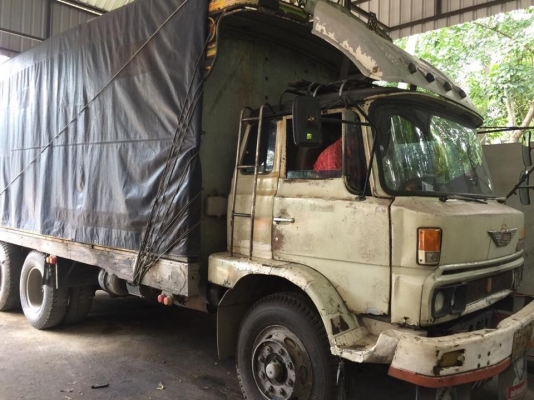 10 ล้อเพลาเดียว 168 แรง HINO KT925 รถสภาพดี ใช้งานอยู่ เดิมๆ เล่มพร้อม ภาษีเต็ม