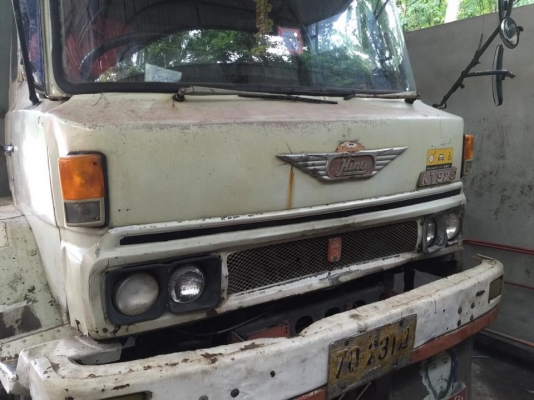 10 ล้อเพลาเดียว 168 แรง HINO KT925 รถสภาพดี ใช้งานอยู่ เดิมๆ เล่มพร้อม ภาษีเต็ม