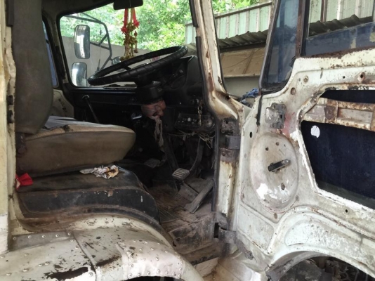 10 ล้อเพลาเดียว 168 แรง HINO KT925 รถสภาพดี ใช้งานอยู่ เดิมๆ เล่มพร้อม ภาษีเต็ม