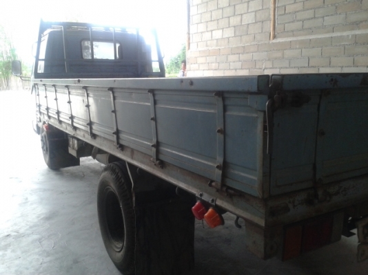 ขาย 6ล้อNKR ปี37  เกียร์สั้นในเทา 110 แรงม้า กระบะยาว 5.50 เมตร ยกหัวได้