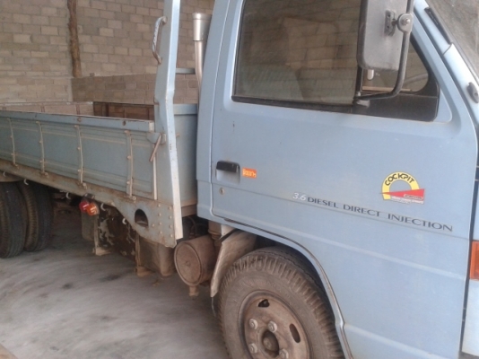 ขาย 6ล้อNKR ปี37  เกียร์สั้นในเทา 110 แรงม้า กระบะยาว 5.50 เมตร ยกหัวได้