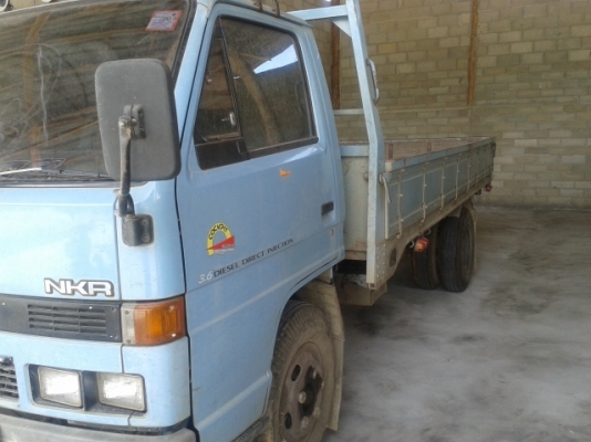 ขาย 6ล้อNKR ปี37  เกียร์สั้นในเทา 110 แรงม้า กระบะยาว 5.50 เมตร ยกหัวได้