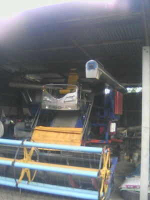 ขายรถเกี่ยวข้าว อุ้ม2.5ตัน เครื่อง260แรง ตัวเดิน12 สภาพพร้อมใช้งาน สนใจโทร 090-8588220คุณนะ 093-3258446คุณบิว ID:narong498 หรือเข้าดูสินค้าอื่นๆได้ที่ www.truck.in.th/498 หรือที่เพจFacebook ณรงค์ ซื้อขายรถมือสอง (เว็บไซต์ส่วนตัว) ขายรถเกี่ยวข้าว อุ้ม2.5ตัน เครื่อง260แรง ตัวเดิน12 สภาพพร้อมใช้งาน สนใจโทร 090-8588220คุณนะ 093-3258446คุณบิว ID:narong498 หรือเข้าดูสินค้าอื่นๆได้ที่ www.truck.in.th/498 หรือที่เพจFacebook ณรงค์ ซื้อขายรถมือสอง (เว็บไซต์ส่วนตัว)