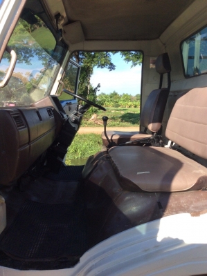 HINO 6ล้อ กะบะยาว 5.5 ม. หัวเดิมๆ บางๆ เครื่องดี ครัทซีสวยจัด ขาย 410,000 บาท (ศุภากร 081-4252943)