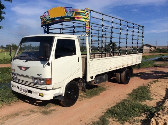 HINO 6ล้อ กะบะยาว 5.5 ม. หัวเดิมๆ บางๆ เครื่องดี ครัทซีสวยจัด ขาย 410,000 บาท (ศุภากร 081-4252943)