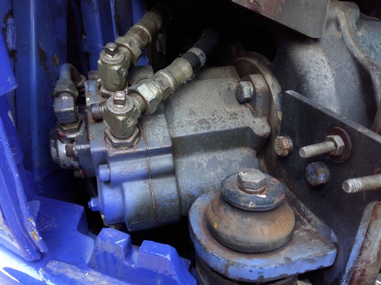 ขายรถแม็คโค ติดต่อ 086-775-7900 086-324-1992