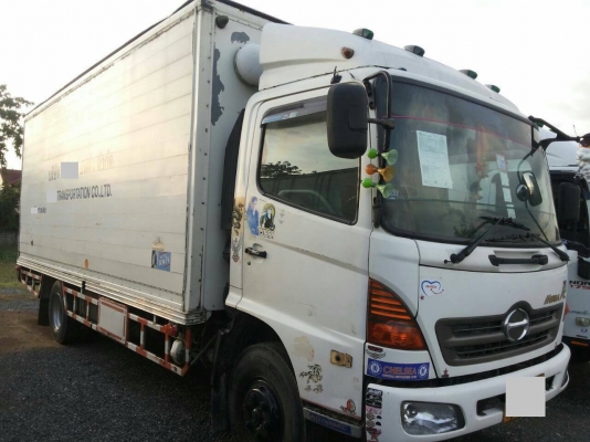 ขาย รถบรรทุก 6 ล้อ HINO 150 แรง