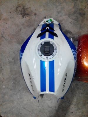 ขายถังน้ำมัน Ruyka z one 200 ราคา 800 บาท ขายถังน้ำมัน Ruyka z one 200 ราคา 800 บาท