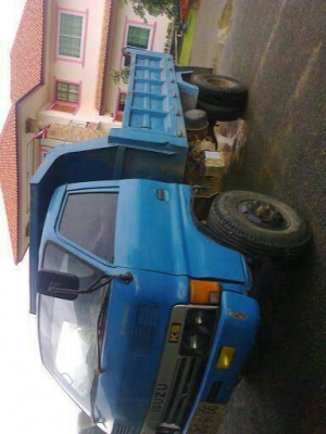 หกล้อ อีซูซุ KS115แรง ดั้ม5คิวย3.80ม.สภาพดีพร้อมลุย ทะเบียนพร้อมโอน  ราคา299,000บ