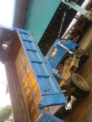 หกล้อ อีซูซุ KS115แรง ดั้ม5คิวย3.80ม.สภาพดีพร้อมลุย ทะเบียนพร้อมโอน  ราคา299,000บ