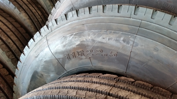 ยางใหม่รถบรรทุก/บัส หลายขนาดราคาถูกๆ ยางใหม่รถบรรทุก/บัส หลายขนาดราคาถูกๆ