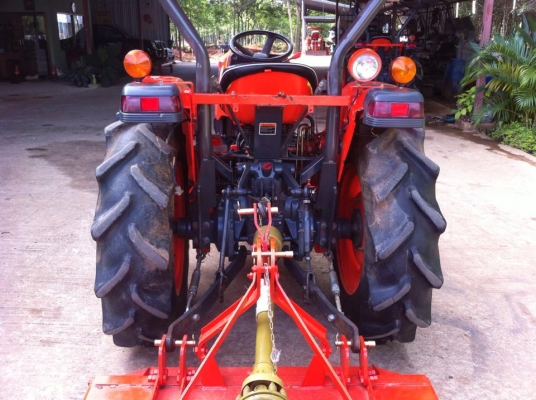 ขายรถไถKubota L 3408 (4WD) พร้อมใบมีดหน้าและเครื่องตัดหญ้าLCS 1.20ม. ขายรถไถKubota L 3408 (4WD) พร้อมใบมีดหน้าและเครื่องตัดหญ้าLCS 1.20ม.