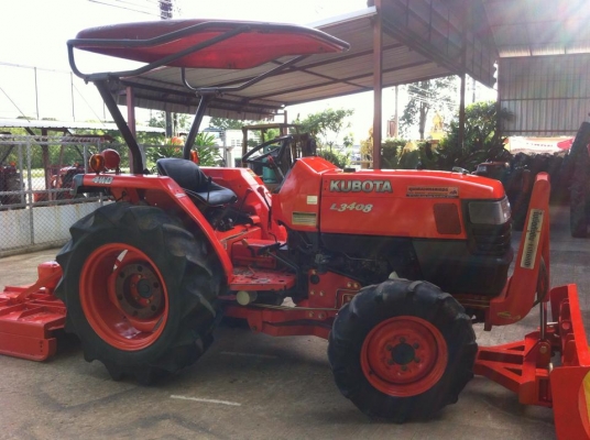 ขายรถไถKubota L 3408 (4WD) พร้อมใบมีดหน้าและเครื่องตัดหญ้าLCS 1.20ม. ขายรถไถKubota L 3408 (4WD) พร้อมใบมีดหน้าและเครื่องตัดหญ้าLCS 1.20ม.