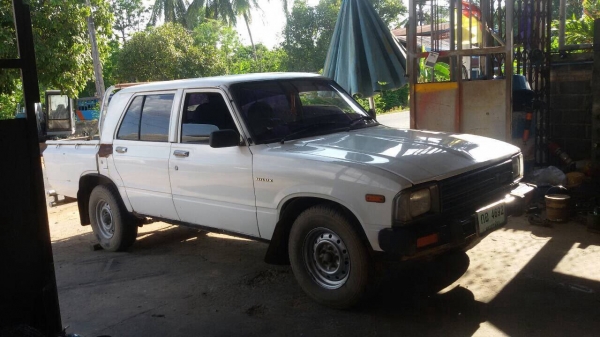 36,000 บาท ToYoTa. ไฮลัก4ประตู เครื่อง2L สภาพดีพร้อมใช้งาน