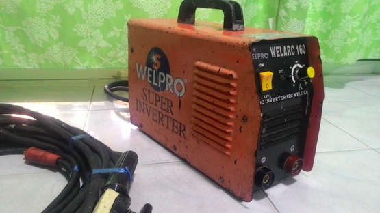 เครื่องเชื่อมไฟฟ้าอินเวอร์เตอร์  welpro ขนาด 160 แอมป์ อุปกรณ์ครบ พร้อมใช้งานครับ