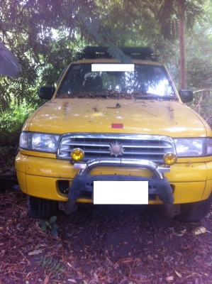 ขายมาสด้า ไฟเตอ 4 ประตู โฟวิล ปี 2001 เกียธรรมดา