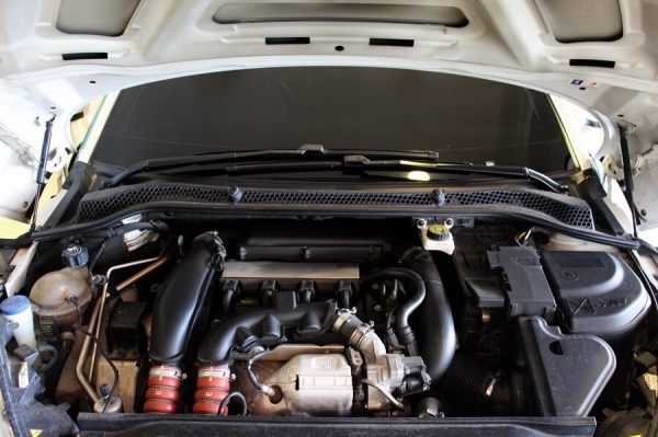 ขาย PEUGEOT RCZ ปี 2011 สีขาวแท้ตัวท็อปสุด มีจอหน้า เครื่องเสียง JBL แม็ก 19 ยางใหม่เพิ่งเปลี่ยนทั้งหมด รถเพิ่งเซอร์วิทย์ใหญ่จากศูนย์ สภาพป้ายแดง วิ่ง 3x,xxx โล มือเดี๋ยวออกห้าง ไม่เคยทำสีสักชิ้น ขายราคาถูกที่สุดในประเทศไทย ขายเพียง 1,690,000 ไม่ต่างกับซ ขาย PEUGEOT RCZ ปี 2011 สีขาวแท้ตัวท็อปสุด มีจอหน้า เครื่องเสียง JBL แม็ก 19 ยางใหม่เพิ่งเปลี่ยนทั้งหมด รถเพิ่งเซอร์วิทย์ใหญ่จากศูนย์ สภาพป้ายแดง วิ่ง 3x,xxx โล มือเดี๋ยวออกห้าง ไม่เคยทำสีสักชิ้น ขายราคาถูกที่สุดในประเทศไทย ขายเพียง 1,690,000 ไม่ต่างกับซ