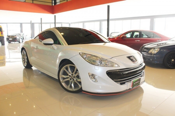 ขาย PEUGEOT RCZ ปี 2011 สีขาวแท้ตัวท็อปสุด มีจอหน้า เครื่องเสียง JBL แม็ก 19 ยางใหม่เพิ่งเปลี่ยนทั้งหมด รถเพิ่งเซอร์วิทย์ใหญ่จากศูนย์ สภาพป้ายแดง วิ่ง 3x,xxx โล มือเดี๋ยวออกห้าง ไม่เคยทำสีสักชิ้น ขายราคาถูกที่สุดในประเทศไทย ขายเพียง 1,690,000 ไม่ต่างกับซ ขาย PEUGEOT RCZ ปี 2011 สีขาวแท้ตัวท็อปสุด มีจอหน้า เครื่องเสียง JBL แม็ก 19 ยางใหม่เพิ่งเปลี่ยนทั้งหมด รถเพิ่งเซอร์วิทย์ใหญ่จากศูนย์ สภาพป้ายแดง วิ่ง 3x,xxx โล มือเดี๋ยวออกห้าง ไม่เคยทำสีสักชิ้น ขายราคาถูกที่สุดในประเทศไทย ขายเพียง 1,690,000 ไม่ต่างกับซ