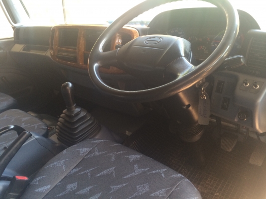 ขาย  6 ล้อ  HINO Fc4่่ J   165 แรง ยาว 6.50 เมตร