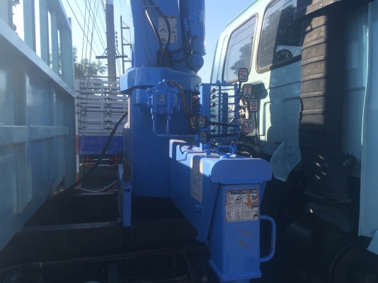 ขาย 6 ล้อ isuzu ล็อกกี้ ติดเครน ยาว 7.20 เมตร ขาย 6 ล้อ isuzu ล็อกกี้ ติดเครน ยาว 7.20 เมตร