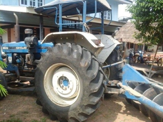 ขายรถไถ FORD 6610 เครื่องT1 อุปกรณ์ดันหน้า-ผานหลัง คราด เครื่องดี ช่วงล่างดี  ยางใหม่ สภาพสวยพร้อมใช้งาน เอกสารพร้อมโอน สนใจโทร 090-8588220คุณนะ 093-3258446คุณบิว ID:narong498 หรือ www.truck.in.th/498 หรือเพจFacebook ณรงค์ ซื้อขายรถมือสอง (เว็บไซต์ส่วนตัว