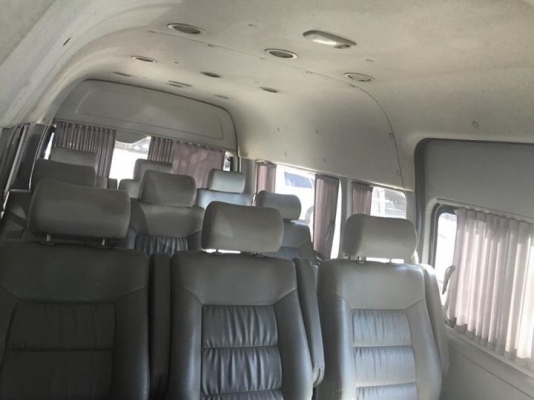 TOYOTA COMMUTER 2.5ปี 10 เกียMT