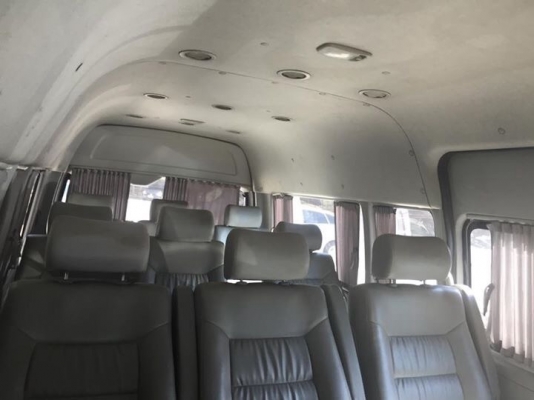 TOYOTA COMMUTER 2.5ปี 10 เกียMT