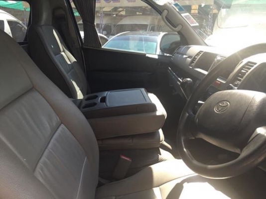 TOYOTA COMMUTER 2.5ปี 10 เกียMT