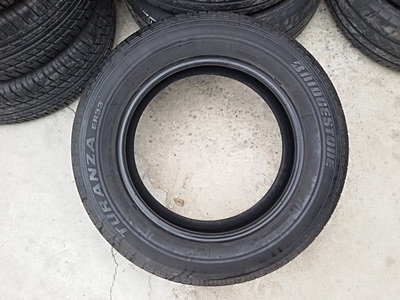 ขายยาง215/60/16 ปี 2213 BRIDGESTONE ER33  4 เส้น