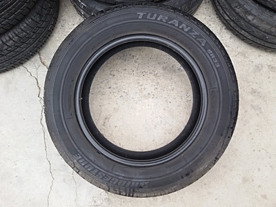 ขายยาง215/60/16 ปี 1214 BRIDGESTONE ER33 4 เส้น
