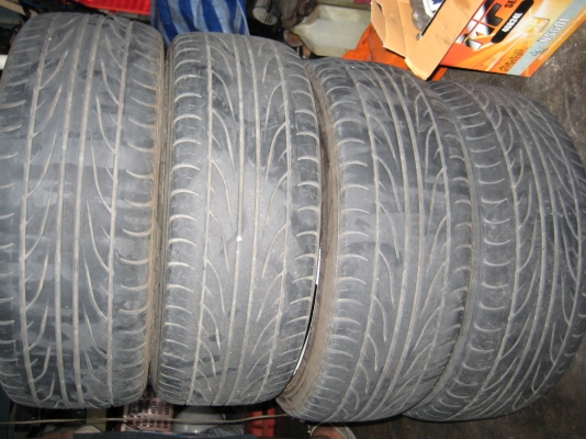 แม็กพร้อมยาง 205-45-17 ดอกเต็ม ๆ ใส่ยาริสมา แม็กพร้อมยาง 205-45-17 ดอกเต็ม ๆ ใส่ยาริสมา