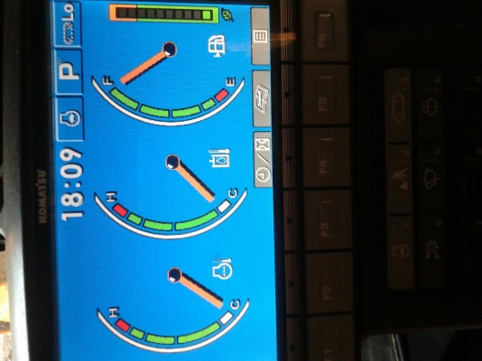 ขายโคมัสสุ PC200 พร้อมเทรนเลอร์ ซูโม่227