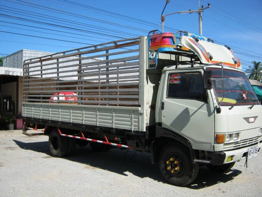 ขายรถ6ล้อฮืโน km 779  177 แรงม้า ยาว 5.50 สวยพร้อมใช้งาน