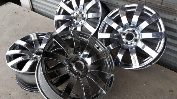 โครเมี่ยม ขอบ 17 4รู100