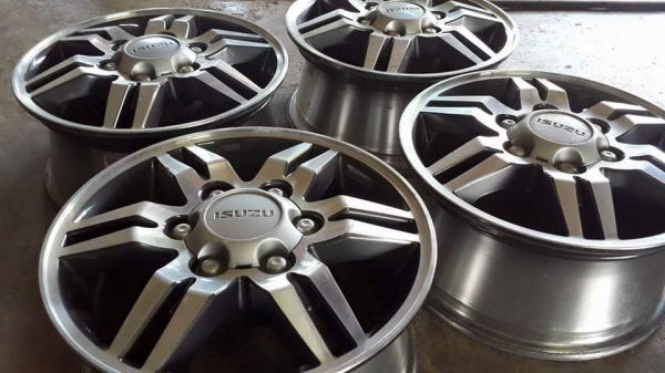 แม็ก Isuzu ขอบ 16 แม็กเปล่าไม่มียาง