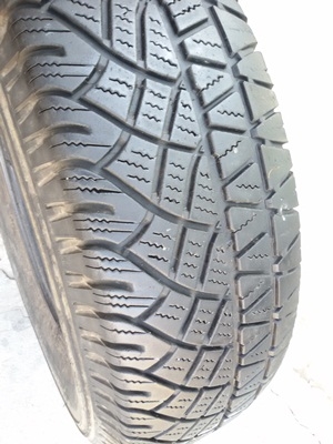 ขายยาง235/75/15 ปี 211 MICHERLIN LATITUDE 4 เส้น