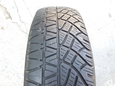 ขายยาง235/75/15 ปี 211 MICHERLIN LATITUDE 4 เส้น