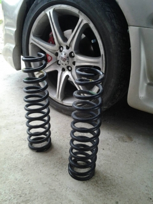 สปริงโช๊คหน้าซีวิคตาโต96-99