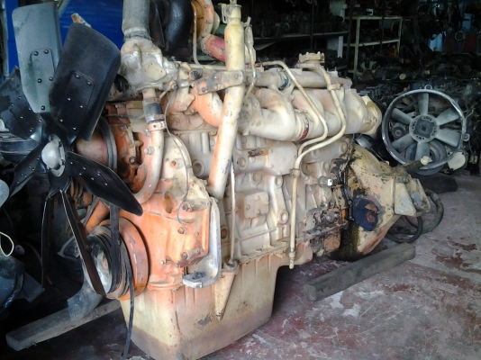 เครื่องยนต์ยี่ห้อ I-VECO 320แรงม้า เครื่องยนต์ยี่ห้อ I-VECO 320แรงม้า