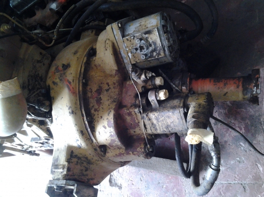 เครื่องยนต์ยี่ห้อ I-VECO  320แรงม้า