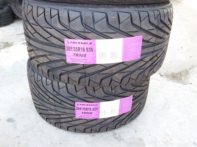 ขายยาง265/35/18-235/40/18 TRIANGLE ปี 15  ชุดละ 8700