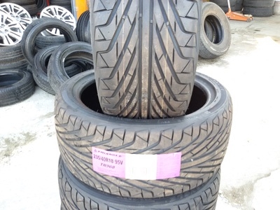 ขายยาง265/35/18-235/40/18 TRIANGLE ปี 15  ชุดละ 8700