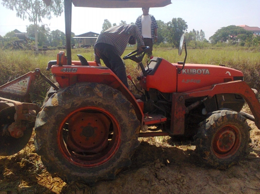 รถไถคูโบต้า  34  แรง