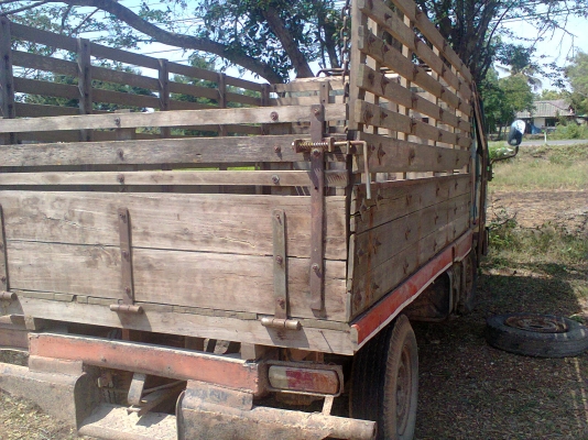 รถอีแต๋น