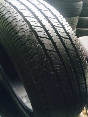 ขายยาง 235/60R17 Maxxis MA707 ปี 11 สภาพสวยๆ4เส้นขาย 2,500 บาท โทร 062-121-9299/088-022-3848