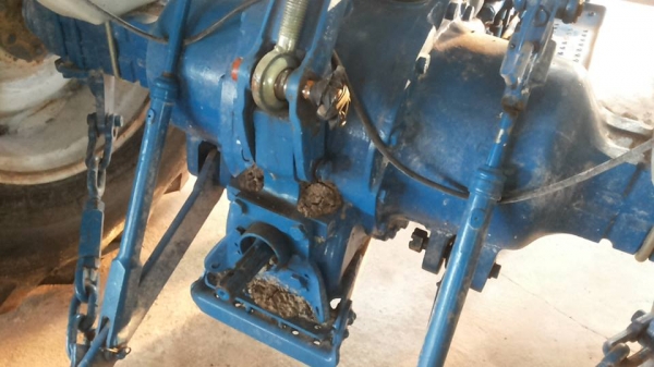 **153,000 บ.ต่อรอง/// รถไถ FORD 4000 T2 เพลาเดียว **ขายรถไถ FORD 55แรง เพลาเดียว ตัวเปล่า FORD 4000 3สูบ 55แรง T2 เสื้อเรียบ (โค้ดระบุ ปีผลิต1970) เช็ค/ฟิต ใหม่ เครื่องดี แรงดี <C5NNE 6015 V-T2> ปั้มดี แรงดีครับ เกียร์ดี<C5NN 7006 AB> เข้าง่าย **153,000 บ.ต่อรอง/// รถไถ FORD 4000 T2 เพลาเดียว **ขายรถไถ FORD 55แรง เพลาเดียว ตัวเปล่า FORD 4000 3สูบ 55แรง T2 เสื้อเรียบ (โค้ดระบุ ปีผลิต1970) เช็ค/ฟิต ใหม่ เครื่องดี แรงดี <C5NNE 6015 V-T2> ปั้มดี แรงดีครับ เกียร์ดี<C5NN 7006 AB> เข้าง่าย