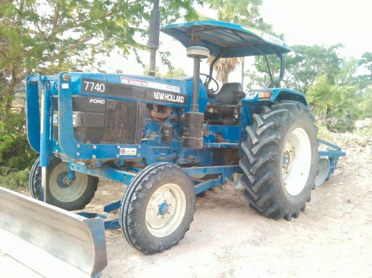 ขายไถ 7740FORD ใช้งานน้อย สภาพเต็ม อุปกรณ์พร้อมใช้งานได้เลย ยางดี เครื่องดี เอกสารเล่มทะเบียน พร้อมโอน