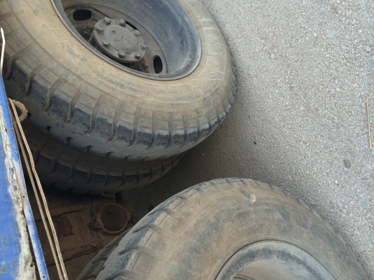 ขาย10ล้อ หัวยาว 1เพลา เครื่อง 185แรง พร้อมใช้