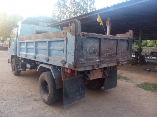 Isuzu NPR120 ฝาขาวรถห้างแท้ปี 44 คัสซีสวยทั้งเส้นไม่มีหัก ช่วงล่างท้าย F