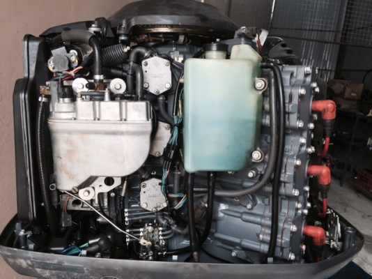 ขายเครื่องเรือ Yamaha 225Vmax พร้อมรีโมทคอนโทรล ใบเลส